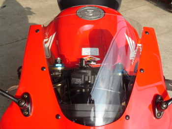 �b�a�q�U�O�O�q�q�@�X�N���[��